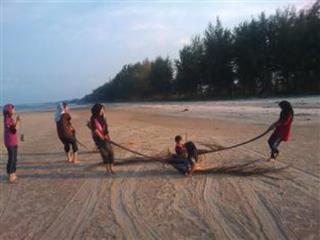 Kandiez Sunrise Beach Resort Kota Bharu Bagian luar foto